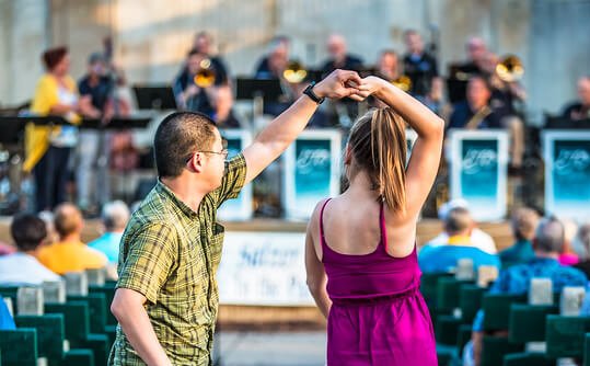 Jazz Orchestra Couple Dancing e1626287002831