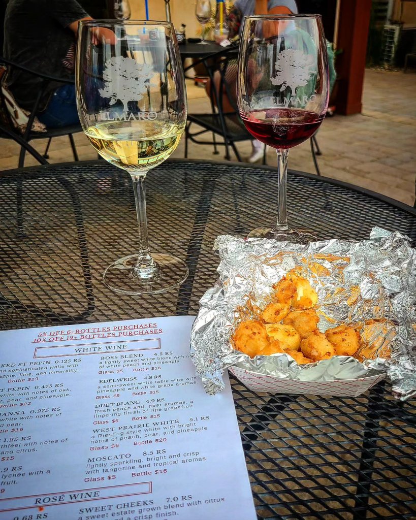 image-of-two-wine-glasses-elmaro