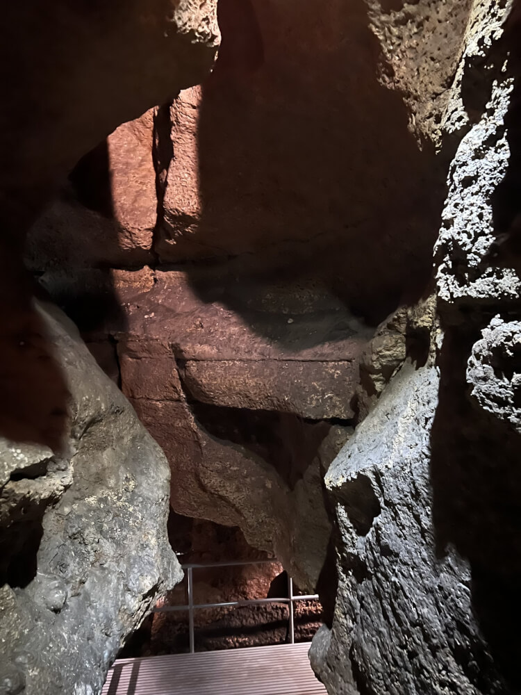 Niagara Cave