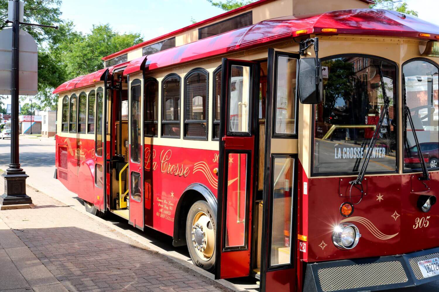 2 Historic Trolley Tour Tickets