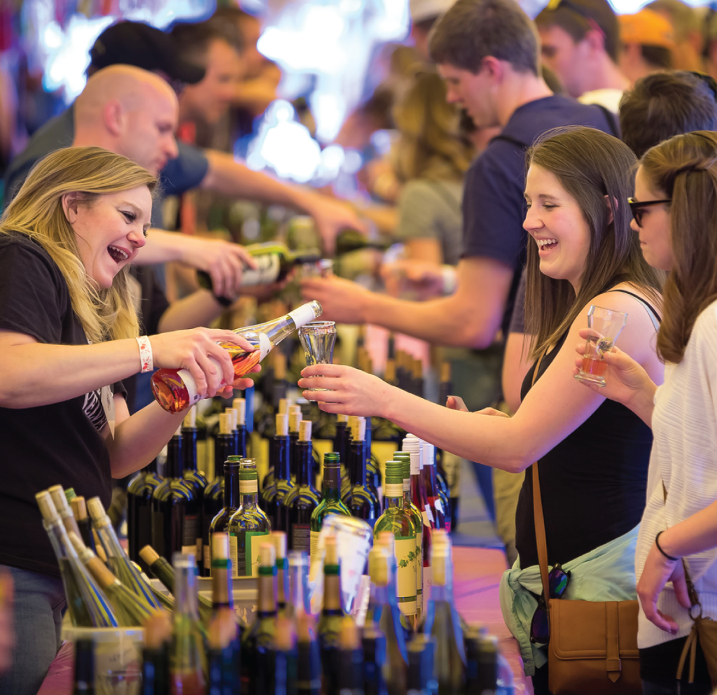 9 Reasons to Visit the La Crosse Region this Year 11 Festivals 12 20 22