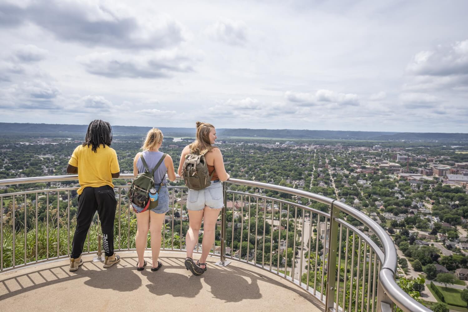 grandad-bluff-overlook-signature-sight