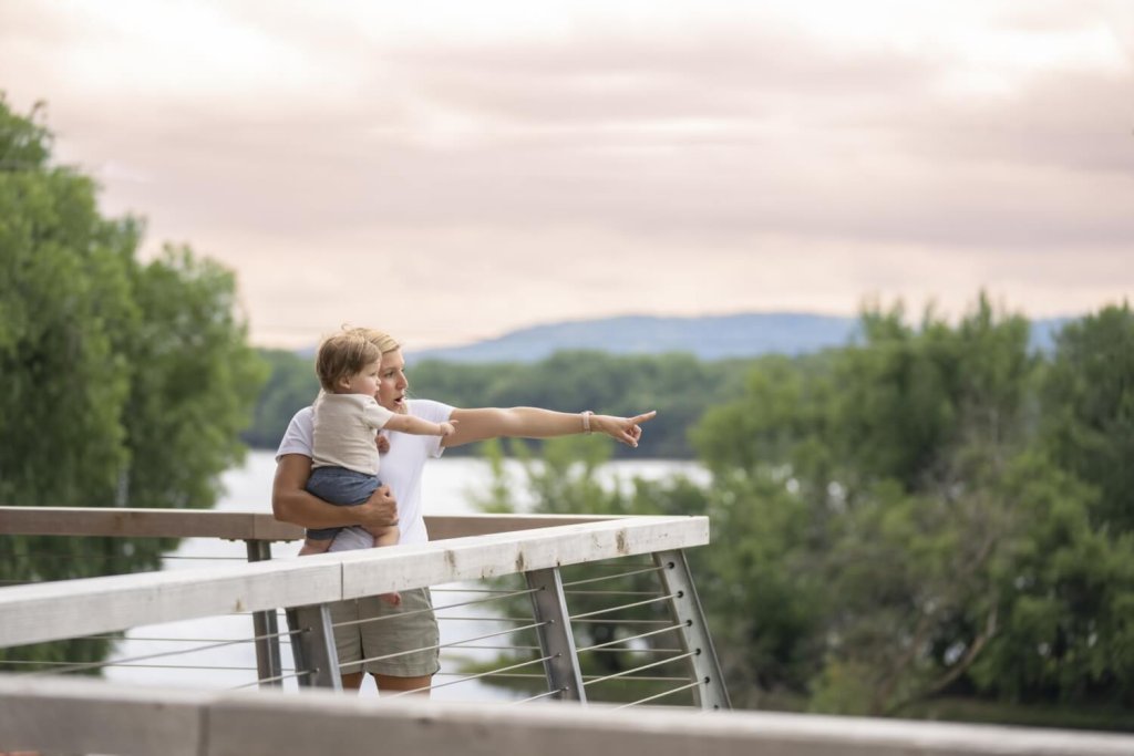 6 Epic Towns Along Wisconsin's West Coast