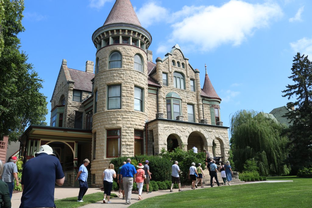 The Best Bed & Breakfasts in the La Crosse Region 13 Castle La Crosse during the summer.