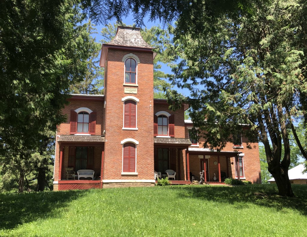 Arnold House at East Side Farm