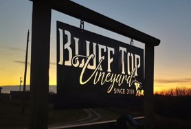 image-sign-bluff-top-vineyard