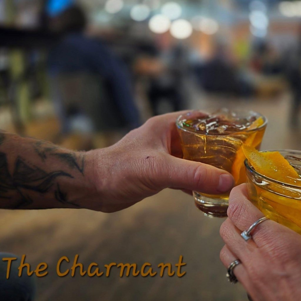 image-people-cheers-old-fashioned