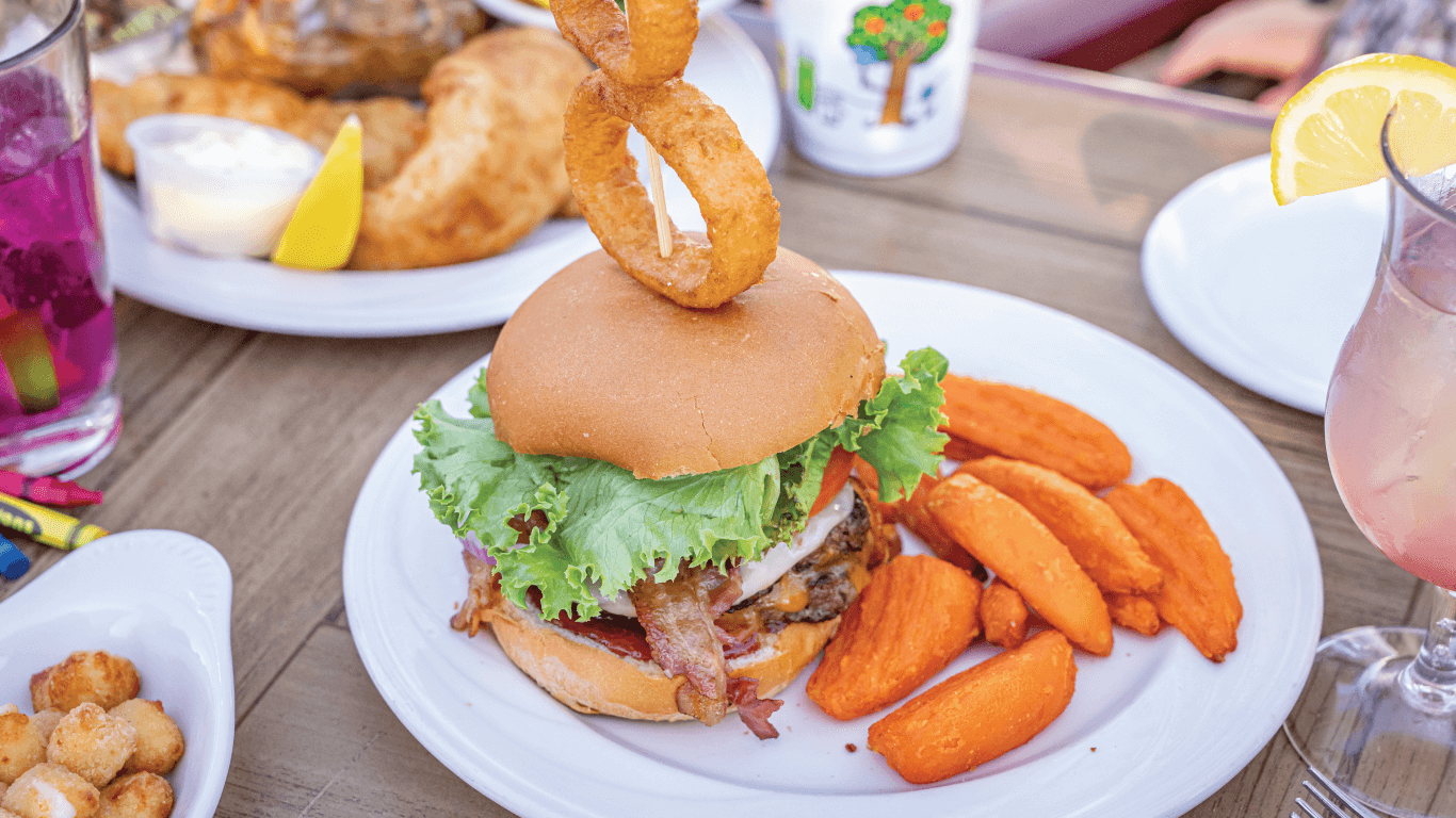 Summer Dining On The Water