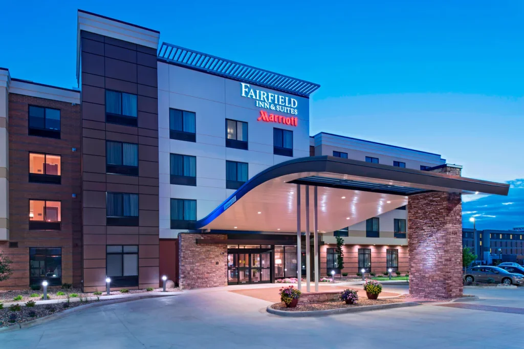 Fairfield Inn & Suites La Crosse Downtown 8 lsefi exterior 0001 hor clsc