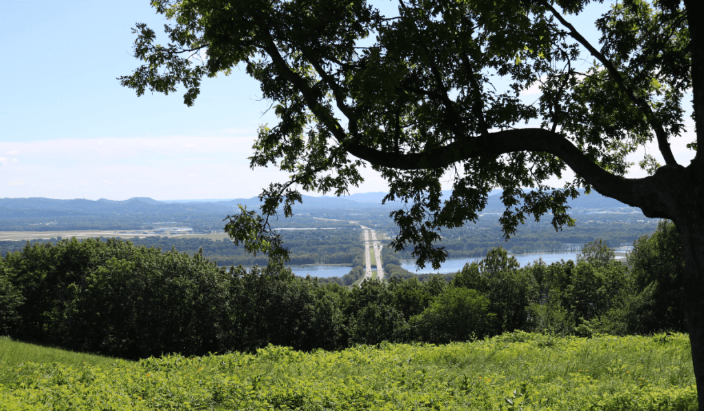 Visit These Epic & Lush Gardens In The La Crosse Region 5 Blog All American Road Apple Blossom Overlook 1024x599 1