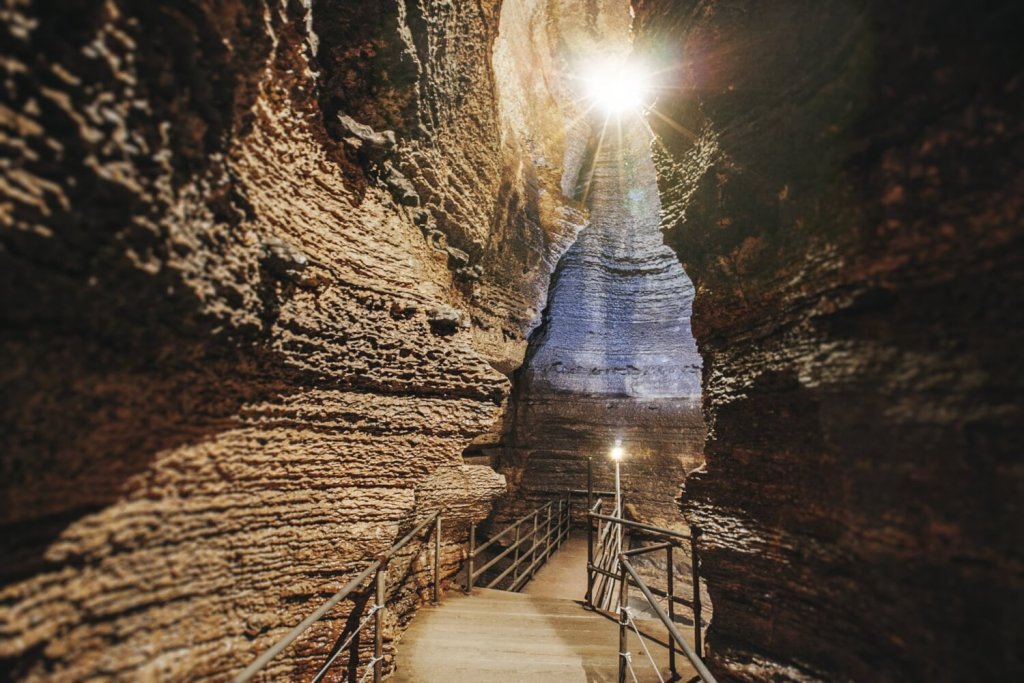 Driftless Detours: Hidden Gems Worth the Drive