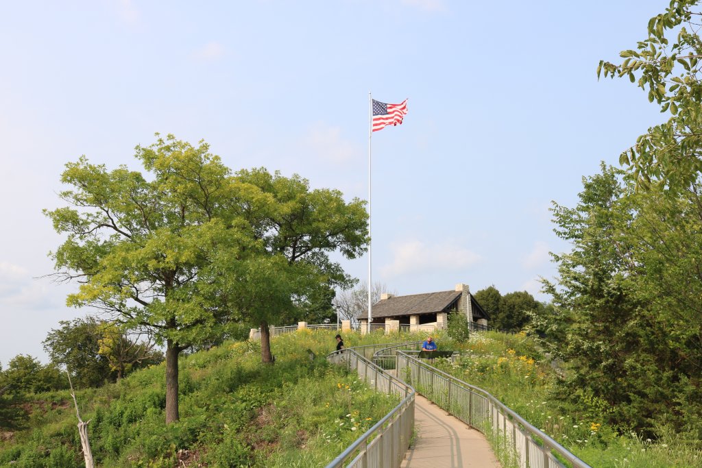 Grandad Bluff in the summertime