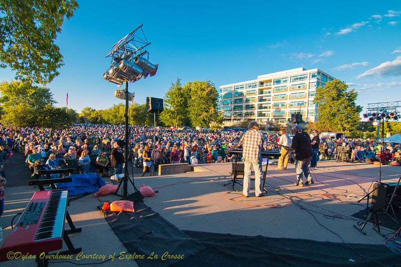 Moon Tunes La Crosse