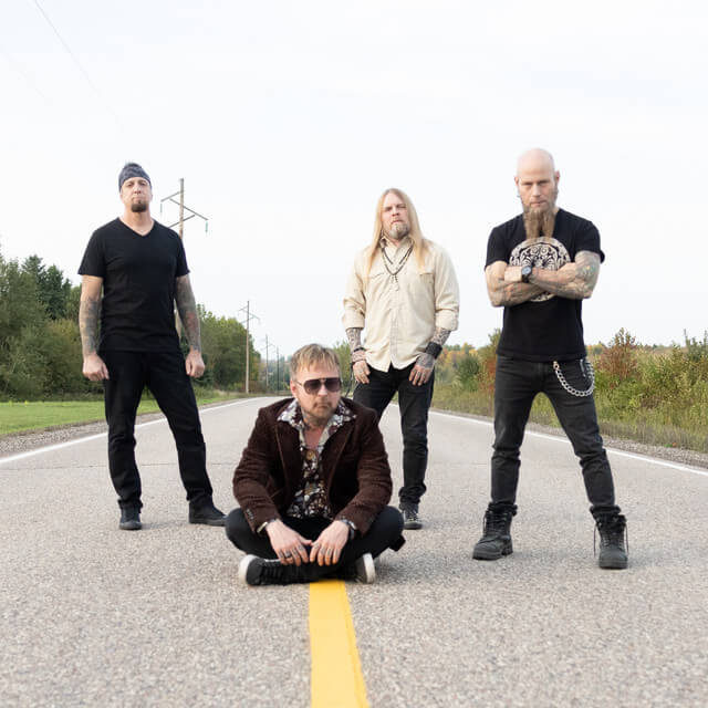 Drowning Pool & Saliva - La Crosse