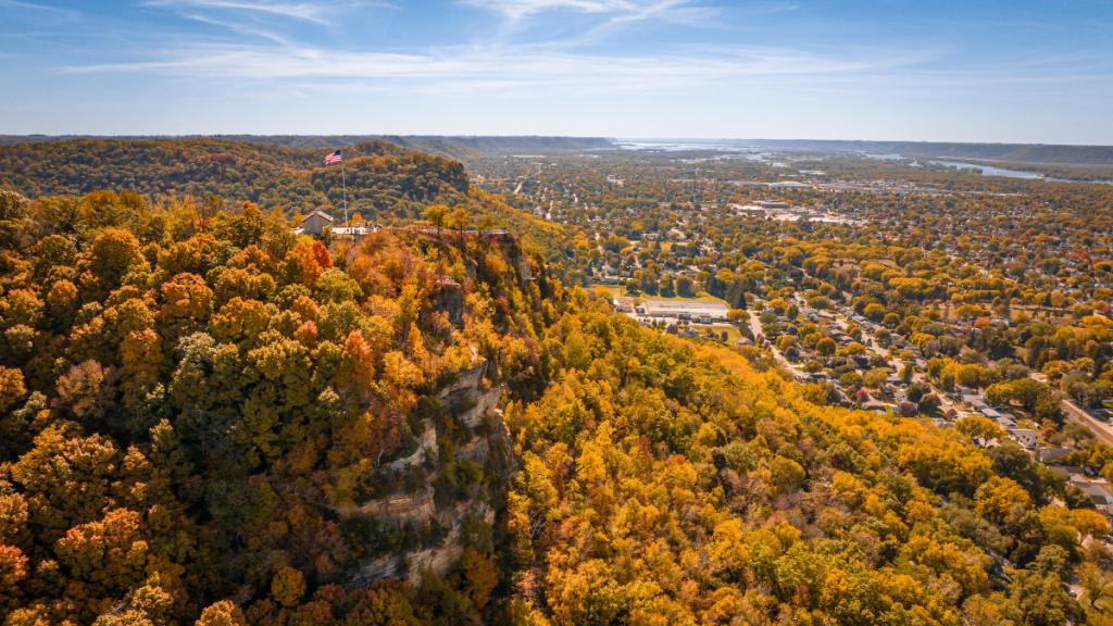 grandads bluff birds-eye-view of peak fall foliage
